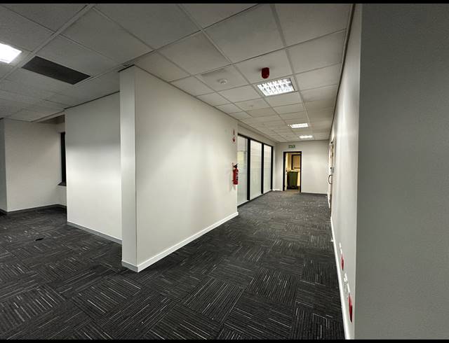 948M² OFFICE TO LET IN SANDTON CENTRAL